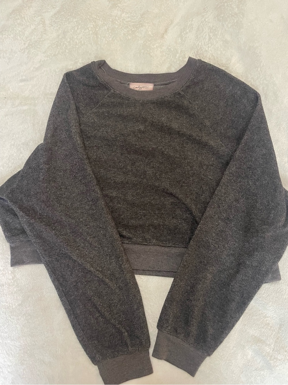 Cropped crewneck